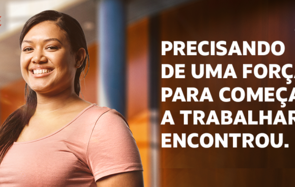 Programa Oracle Next Education é um programa de educação que busca gerar empregabilidade com vagas para pessoas de 18 anos ou mais na área de tecnologia