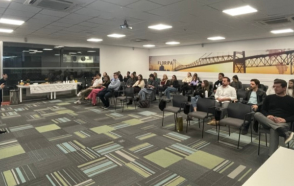 Evento contou com a participação da Associação de Estudantes de Medicina de Santa Catarina (AEMESC) e apresentou oportunidade com a inovação