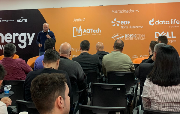 Energy Show promoveu conhecimento e oportunizou relacionamento entre players do setor elétrico junto a empresas de referência.