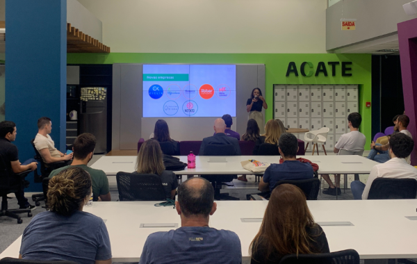 Evento Welcome Aboard recepcionou as novas seis startups incubadas pelo programa MIDITEC da ACATE em Florianópolis.