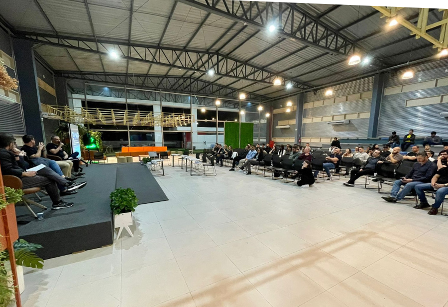 1ª edição do Decola ACATE Startups no Sul de SC ocorreu na noite desta terça-feira, no CRIO, em uma organização da ACATE e ACIC.