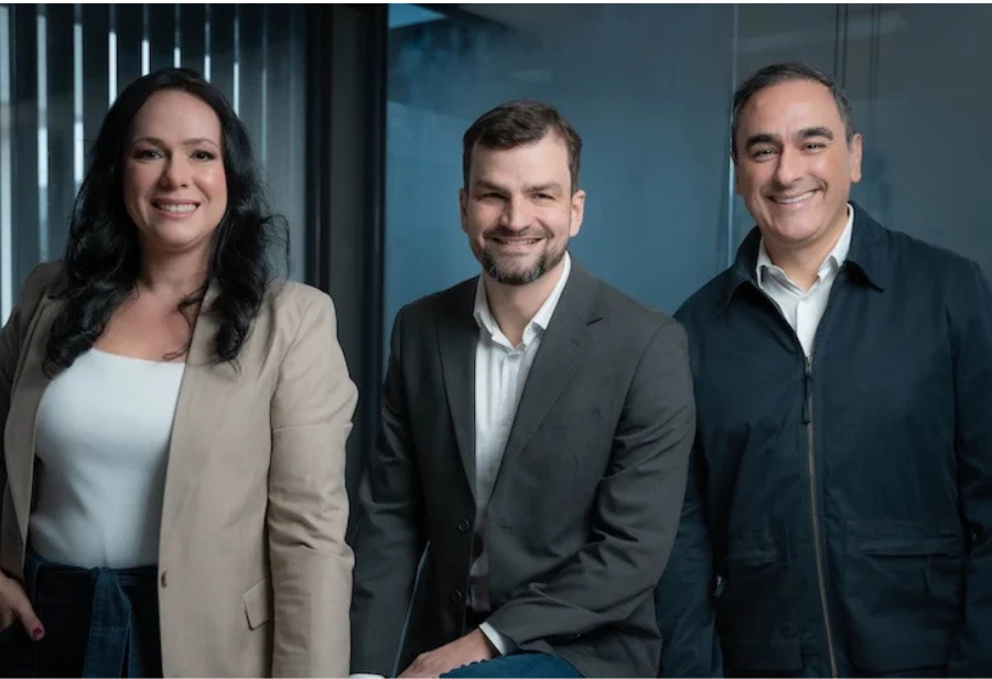 Fusão da Progic e a Simplifica.CI cria a maior plataforma de comunicação corporativa integrada da América Latina.