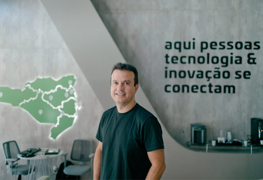A ACATE, associação que apoia quem empreende e inova no setor de tecnologia em SC, completa 39 anos.