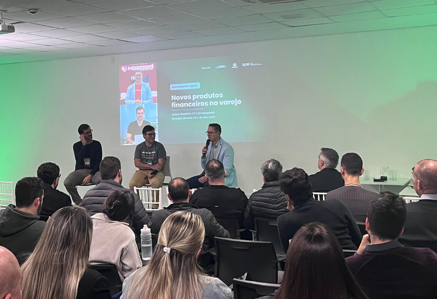 Evento reuniu especialistas para discutir o uso de recebíveis de crédito, a integração entre plataformas e a digitalização financeira.