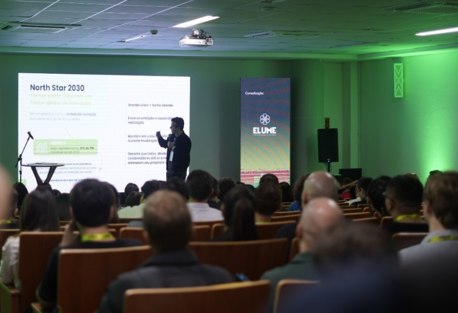 Foz Tech Summit 2025, em 5 e 6 de novembro, no Elume, recebe lideranças influentes, entre elas Monique Evelle, investidora do Shark Tank.