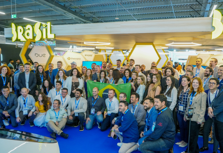 Após marcar presença em feira global de tecnologia em Dubai, ACATE e empresas representam o ecossistema catarinense no Web Summit Lisboa.