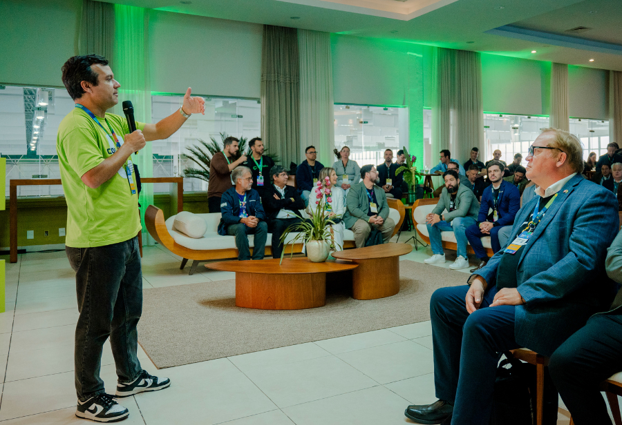 A Startup Summit Week, circuito de eventos paralelos, acontece de 19 a 29 de agosto em vários pontos de Florianópolis.