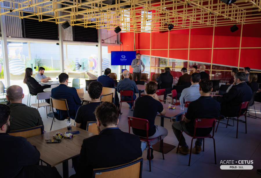 Evento em Criciúma aproximou setor de tecnologia e o parque fabril da região Sul de SC para debater sobre IA e inovação na indústria
