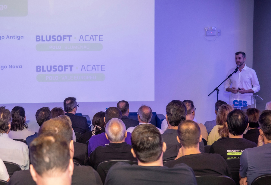 A BLUSOFT, Polo Regional da ACATE, promove em Blumenau a edição de 2026 da OktoberTech entre os dias 7 e 15 de outubro